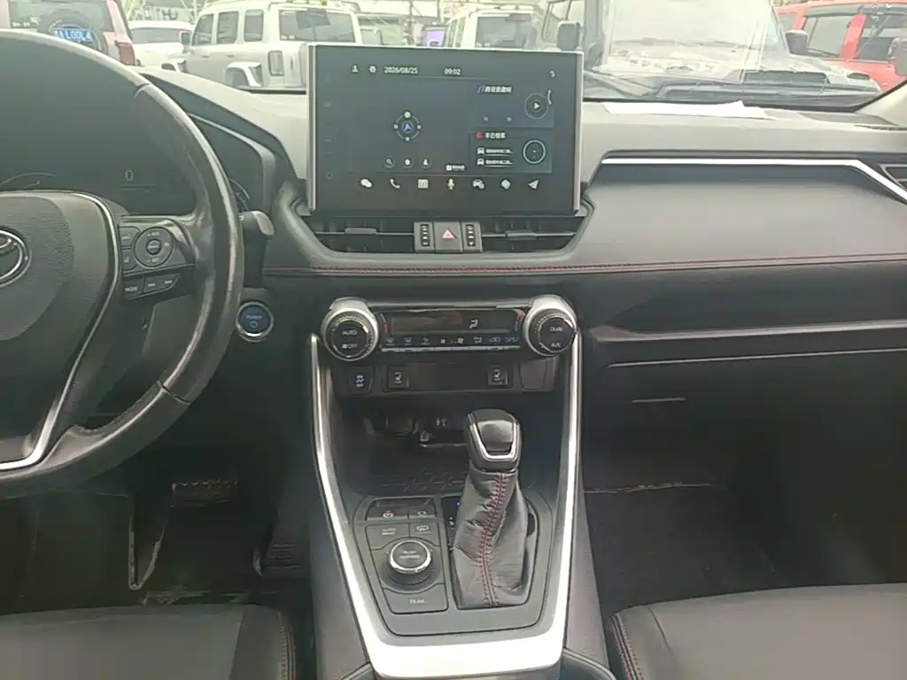 Toyota Wildlander New Energy — миниатюра 13