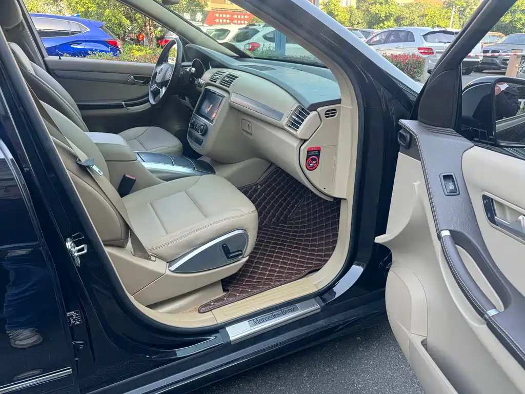 Mercedes-Benz R-Class — миниатюра 11