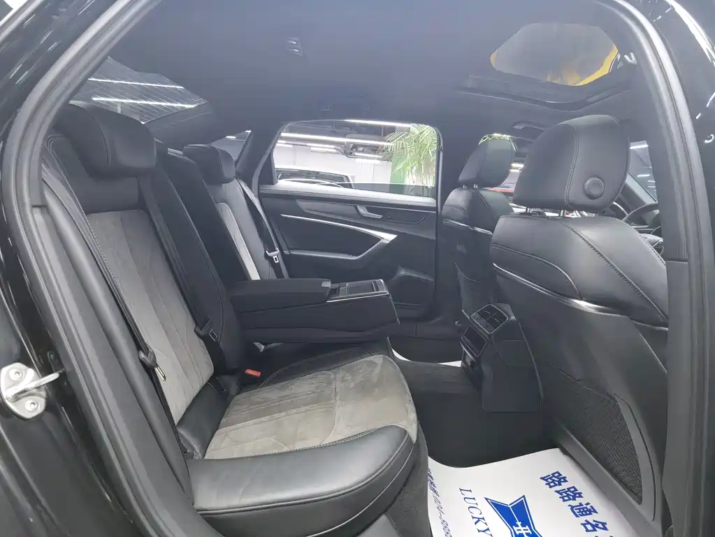 Audi A6L — миниатюра 9
