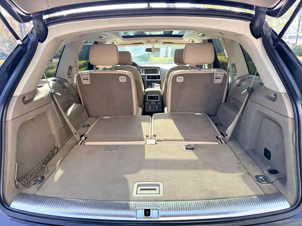 Audi Q7 — миниатюра 21