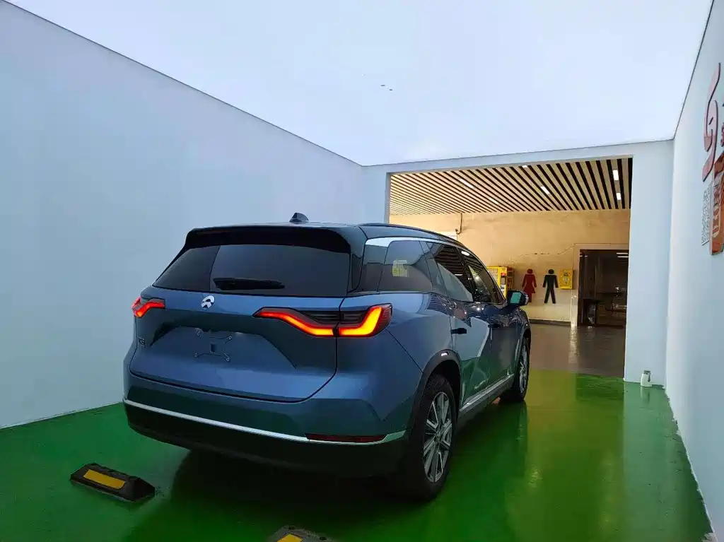 NIO NIO ES8