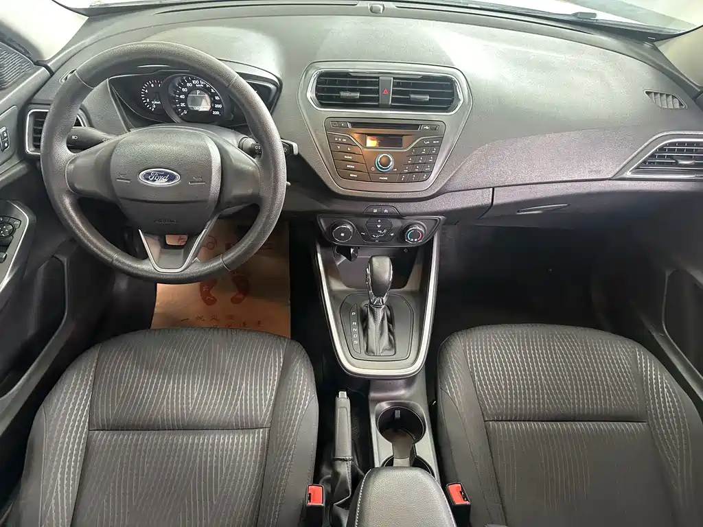 Ford Escort — миниатюра 9