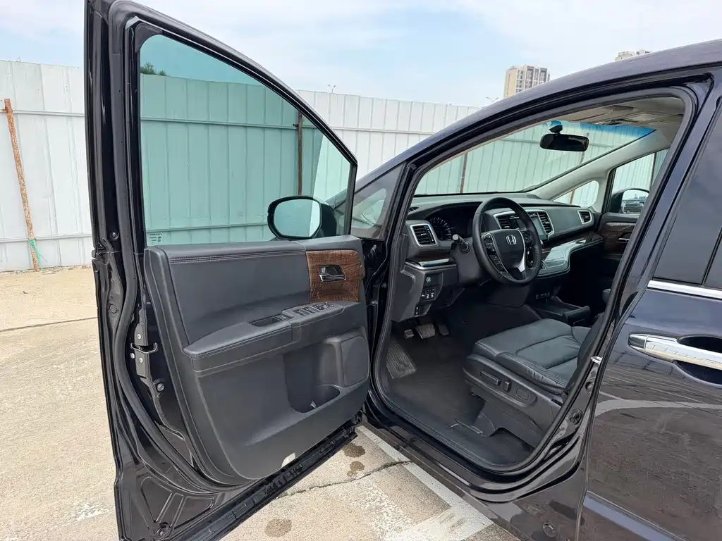 Honda Odyssey — миниатюра 8