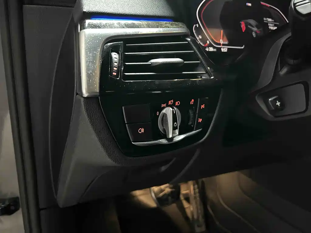 BMW 6 Series GT — миниатюра 11