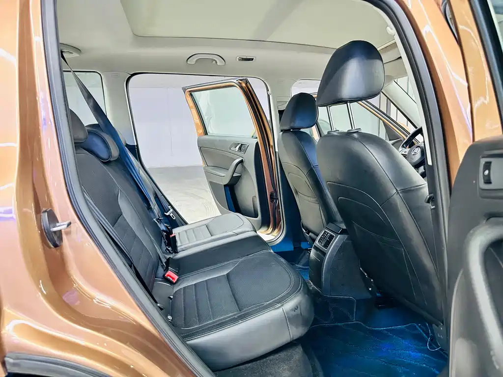 Skoda Yeti 1.8TSI DSG Wild Drive Edition, фото 24