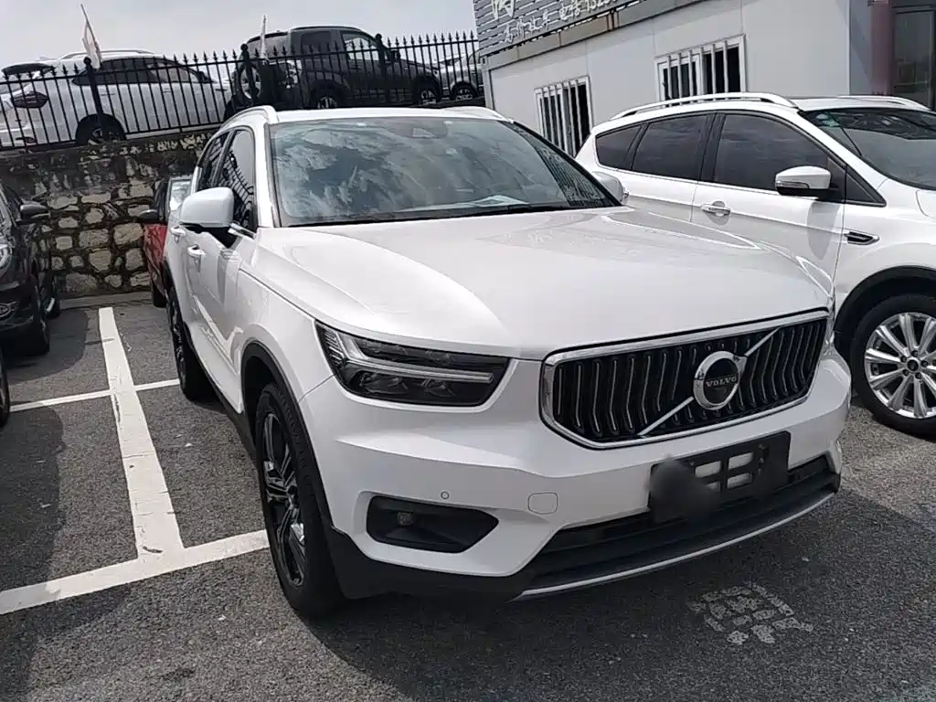 Volvo XC40 — миниатюра 4