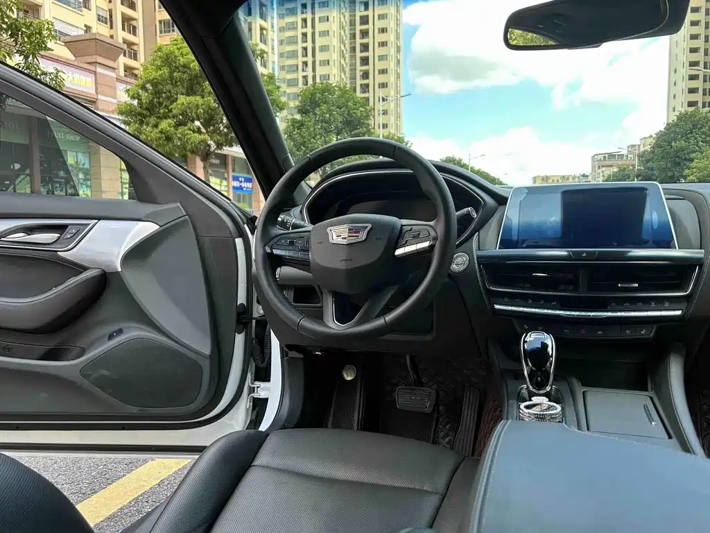 Cadillac CT5 — миниатюра 25