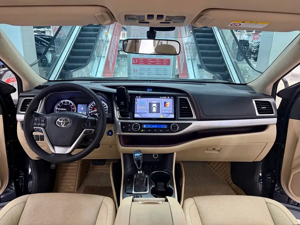 Toyota Highlander — миниатюра 7