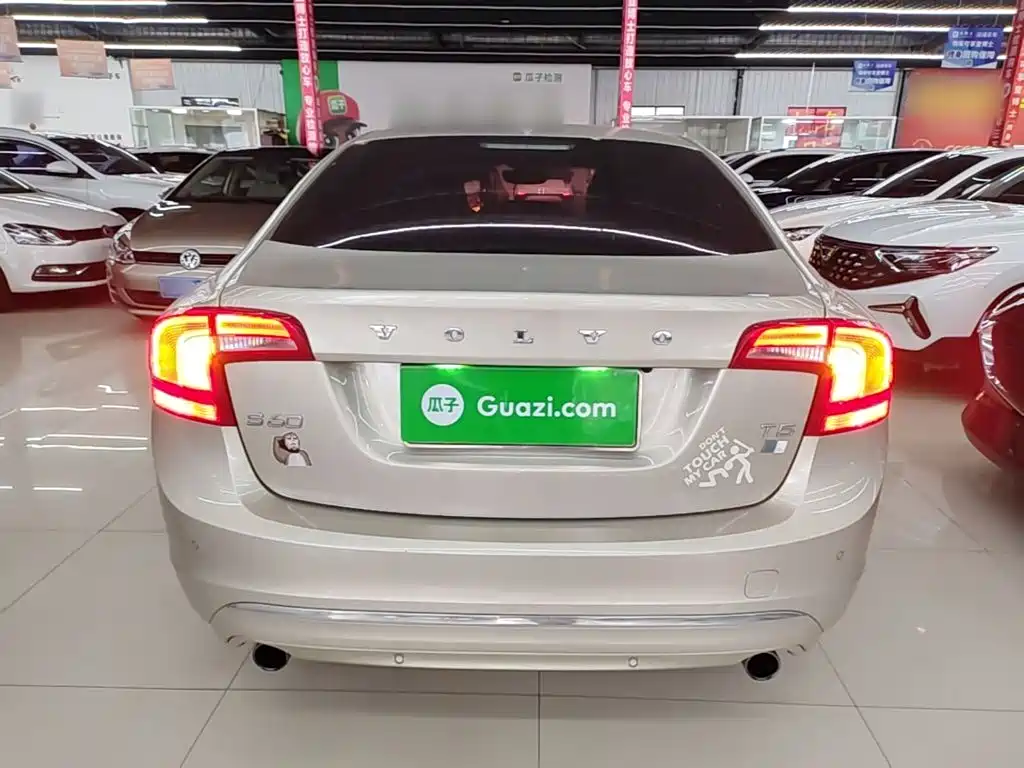 Volvo S60 — миниатюра 6