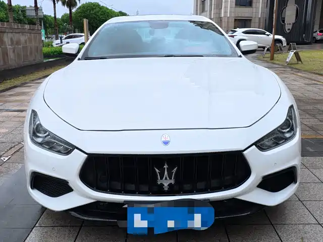 maserati ghibli