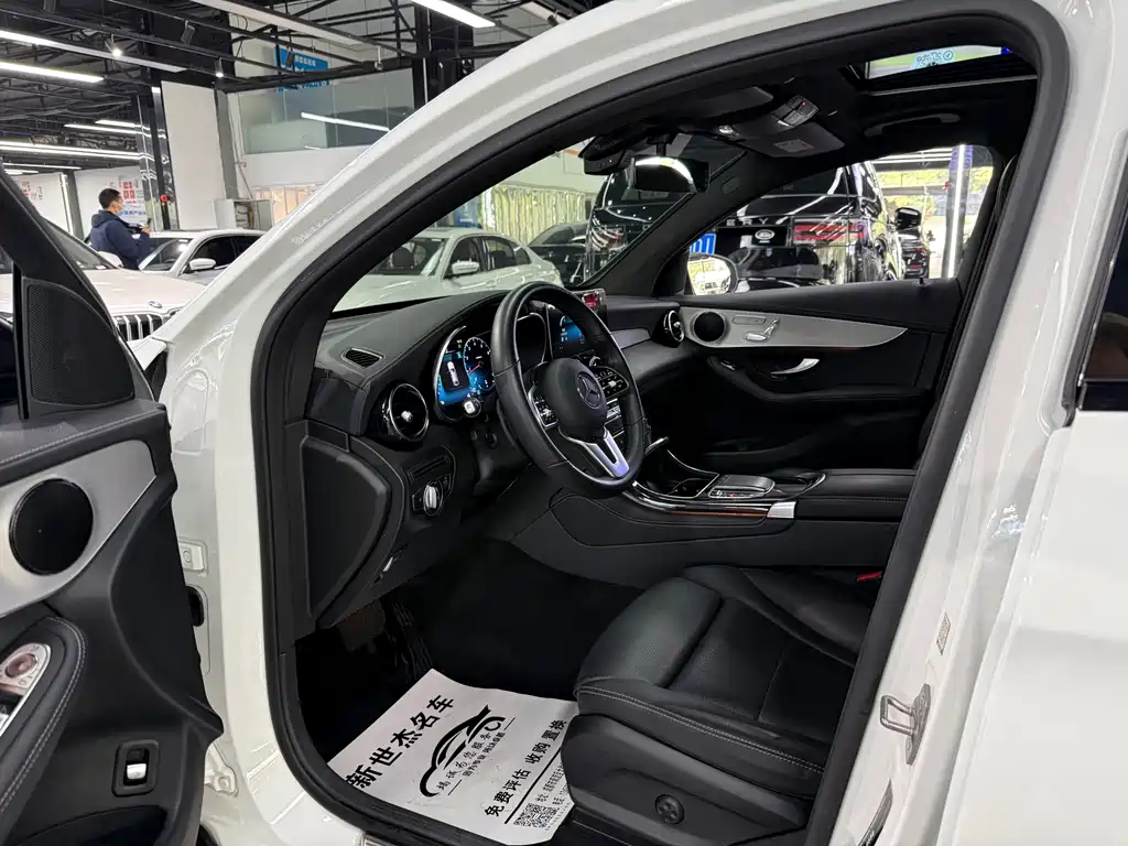 MERCEDES-BENZ GLC COUPE