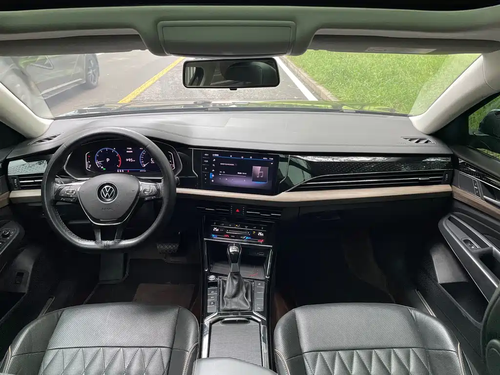 Volkswagen Passat — миниатюра 11