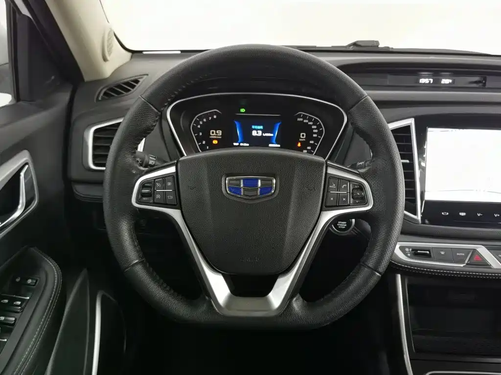 Geely Vision X6 — миниатюра 11