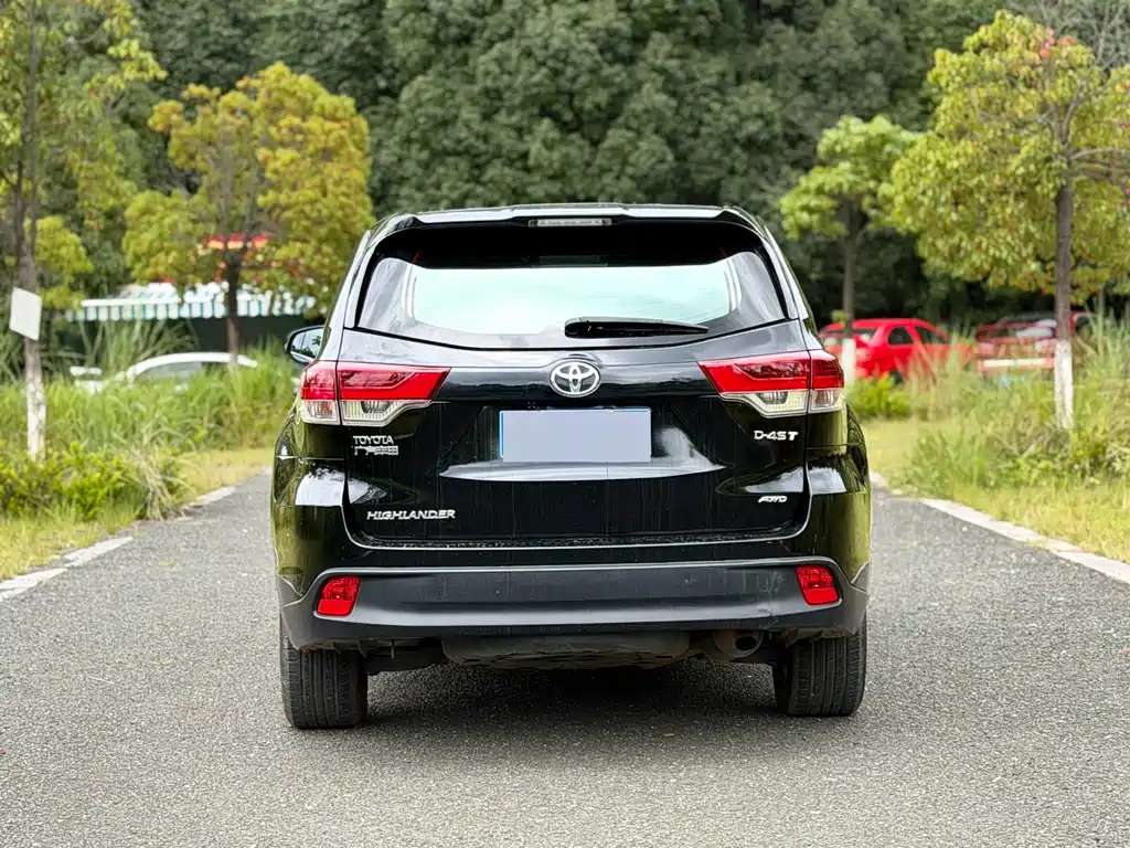 Toyota Highlander — миниатюра 4