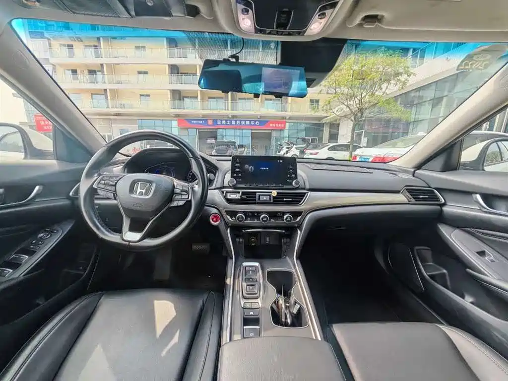 Honda Accord — миниатюра 5