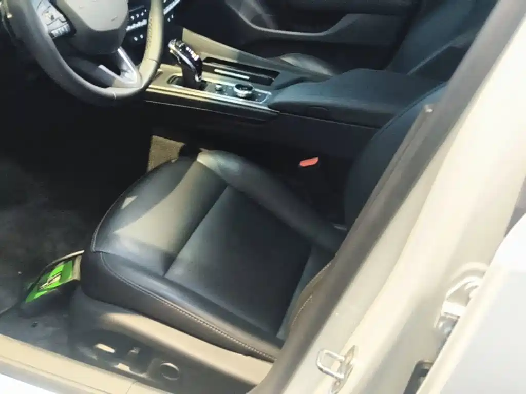 Cadillac CT5 — миниатюра 15