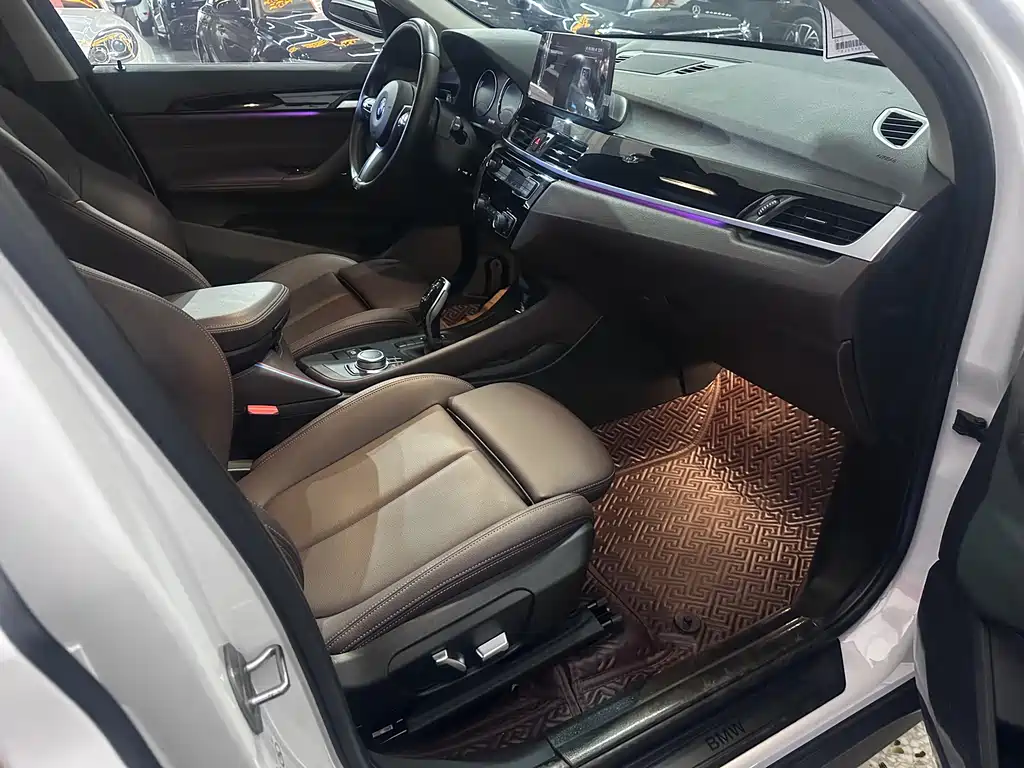 BMW X1 — миниатюра 6