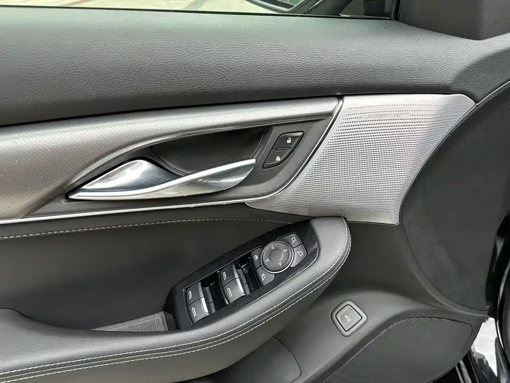Cadillac CT5 — миниатюра 19