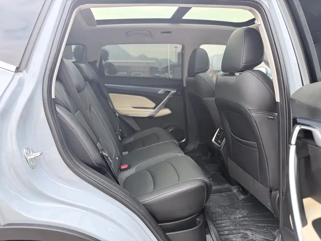 GEELY AUTOMOBILE BOYUE