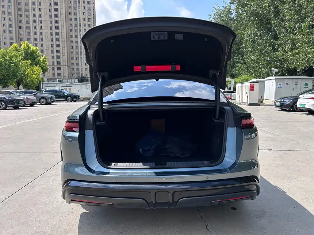 BYD Хань Ли — миниатюра 16