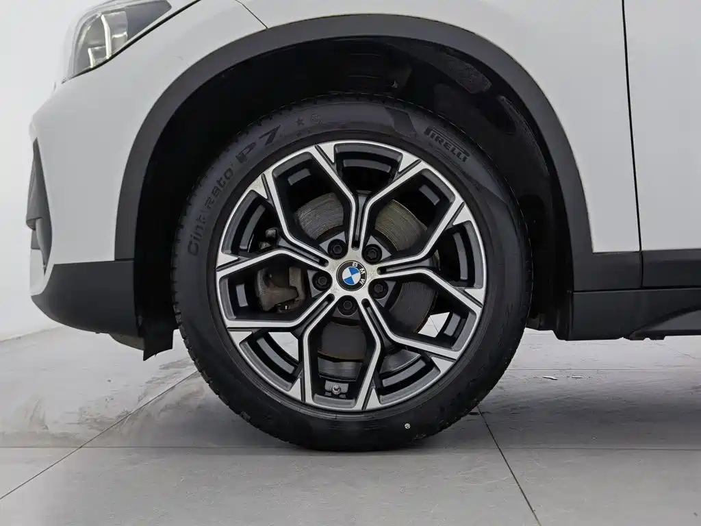 BMW X1 — миниатюра 17