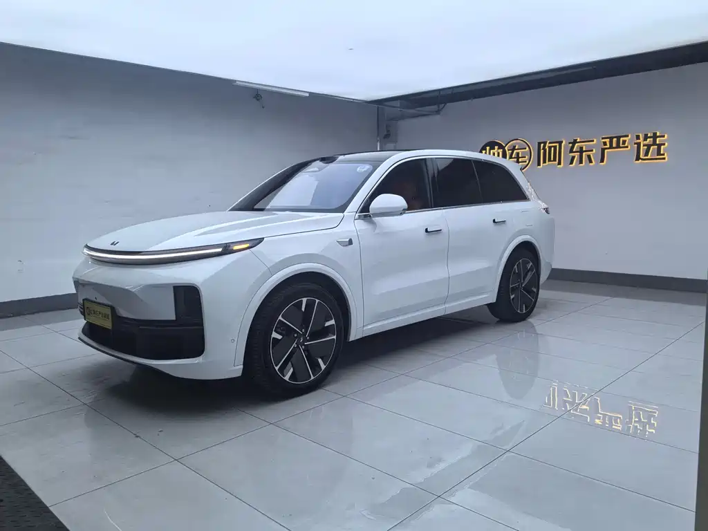 Li Auto L8 2025 Ultra