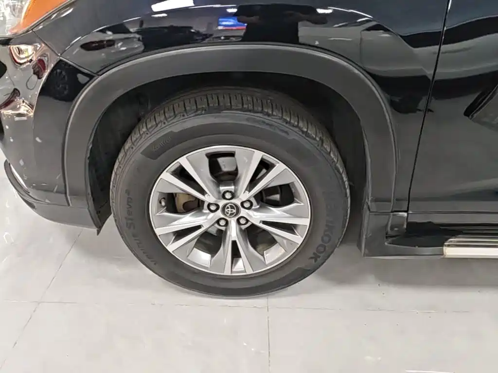Toyota Highlander — миниатюра 23