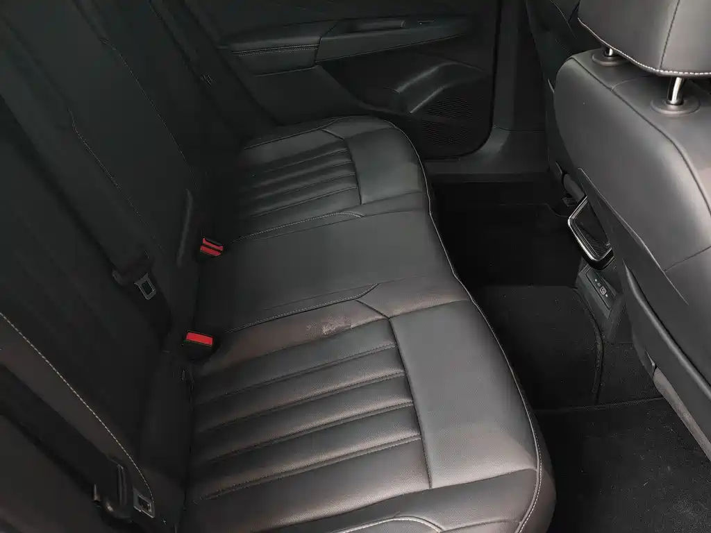 Volkswagen Passat 2024 280TSI