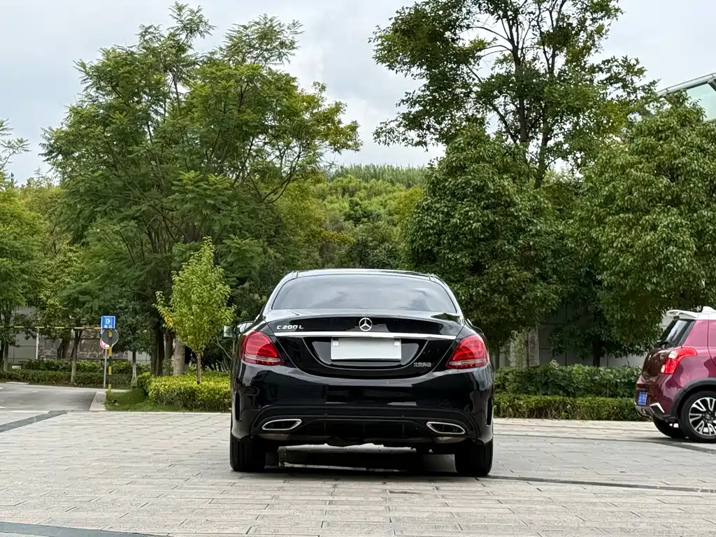 Mercedes-Benz C-Class — миниатюра 8