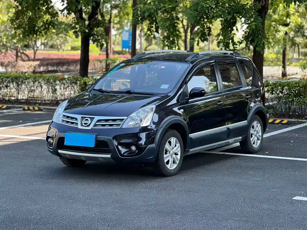 Nissan Livina