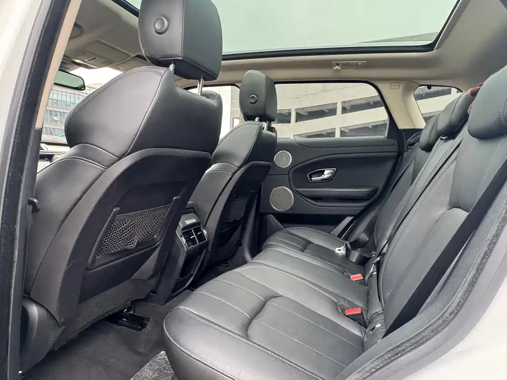 Land Rover Evoque — миниатюра 13