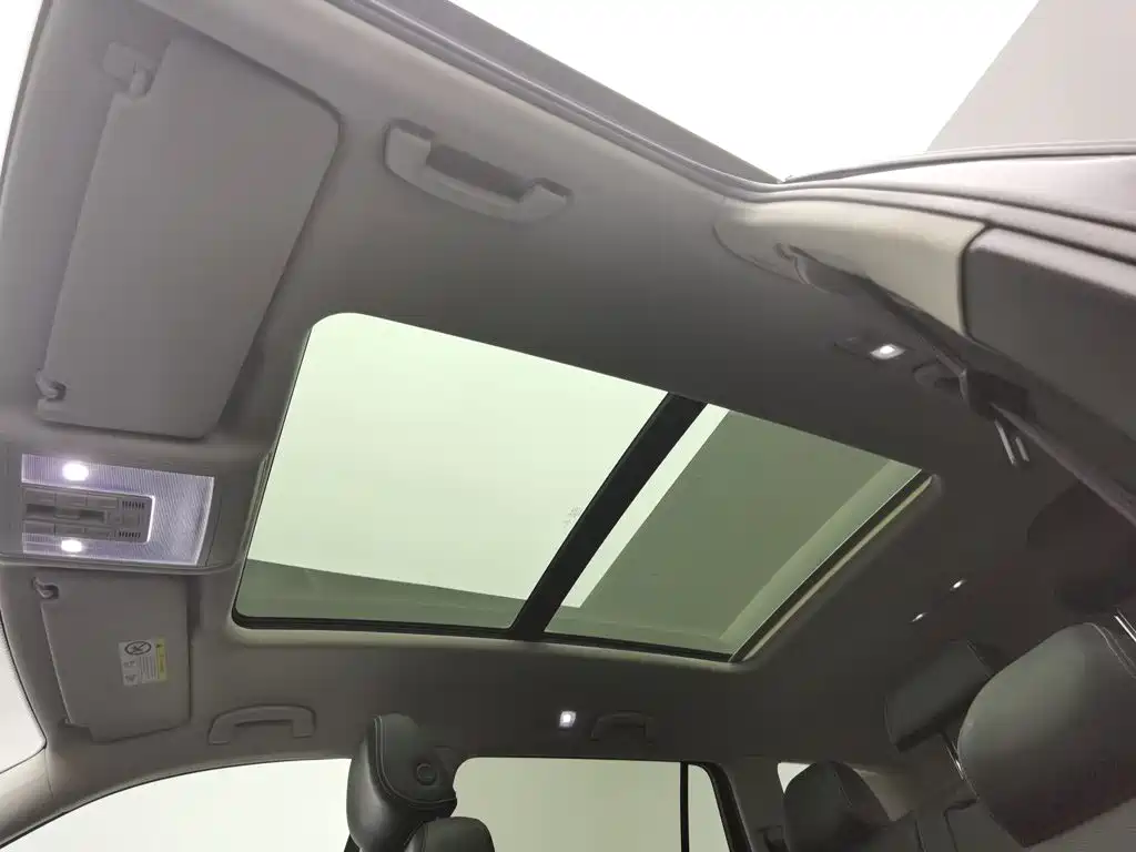 Volkswagen Teramont — миниатюра 14