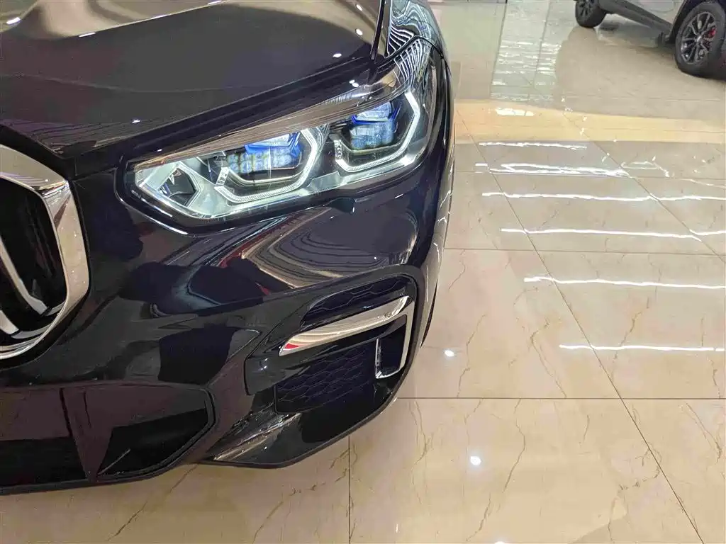 BMW X5 — миниатюра 11