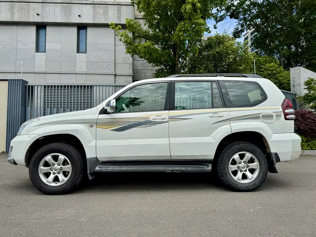 Toyota Land Cruiser Prado 03 2.7L AT