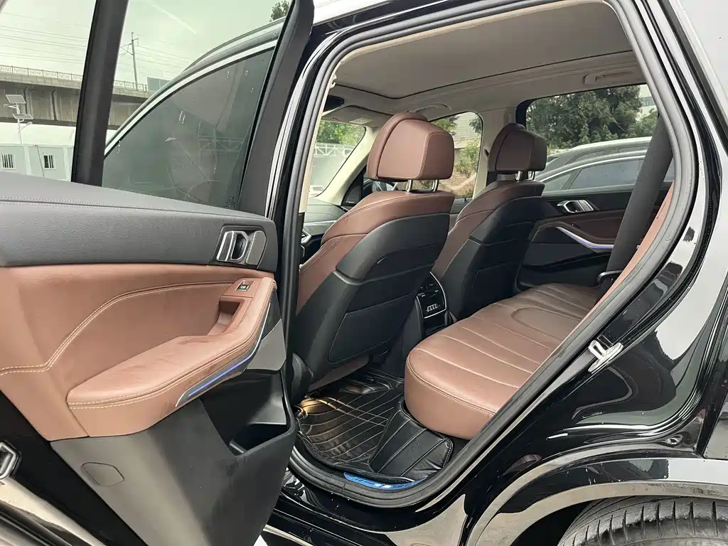 BMW X5 (Import) — миниатюра 7