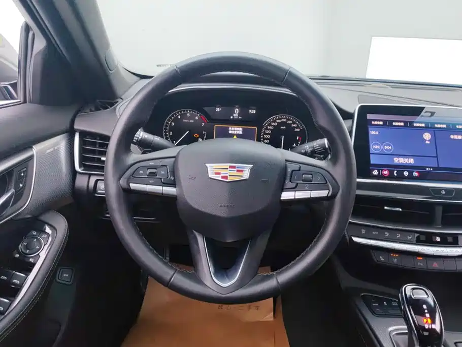 Cadillac CT5 — миниатюра 15