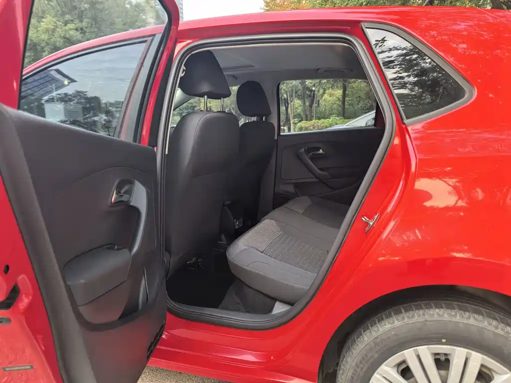 Volkswagen Polo — миниатюра 11