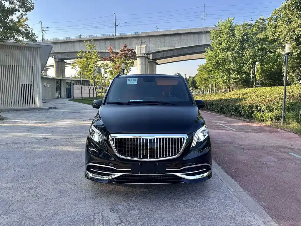 Mercedes-Benz Vito — миниатюра 2