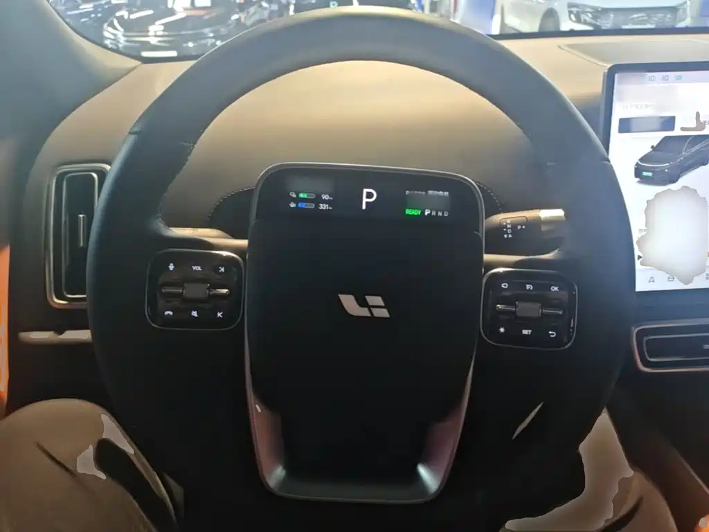 Li Auto Li L8 — миниатюра 11