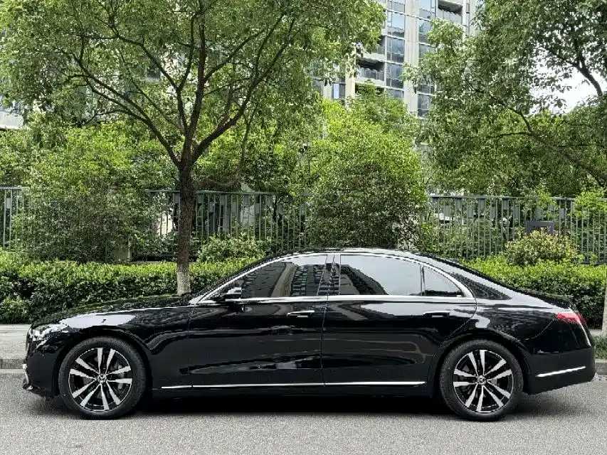 Mercedes-Benz S-Class — миниатюра 3