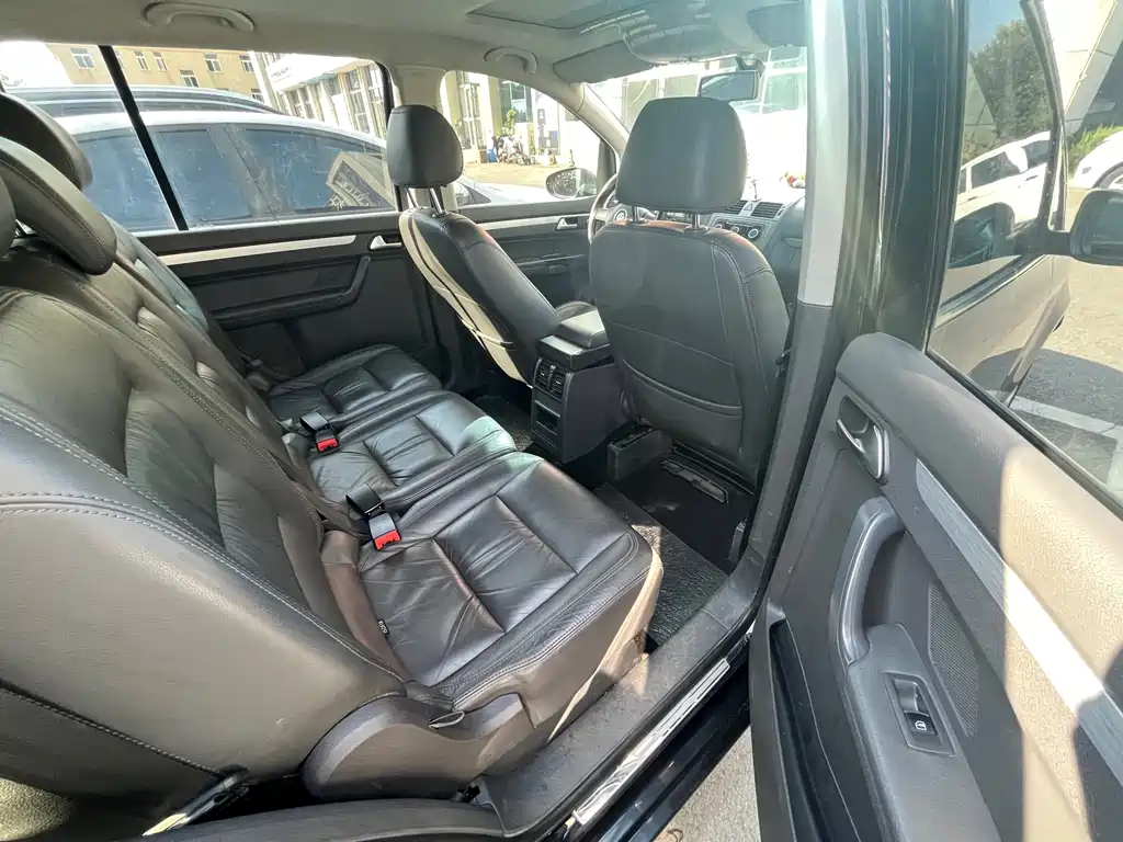 Volkswagen Touran — миниатюра 6