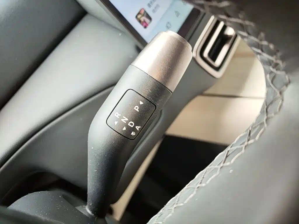 Li Auto Li MEGA — миниатюра 14