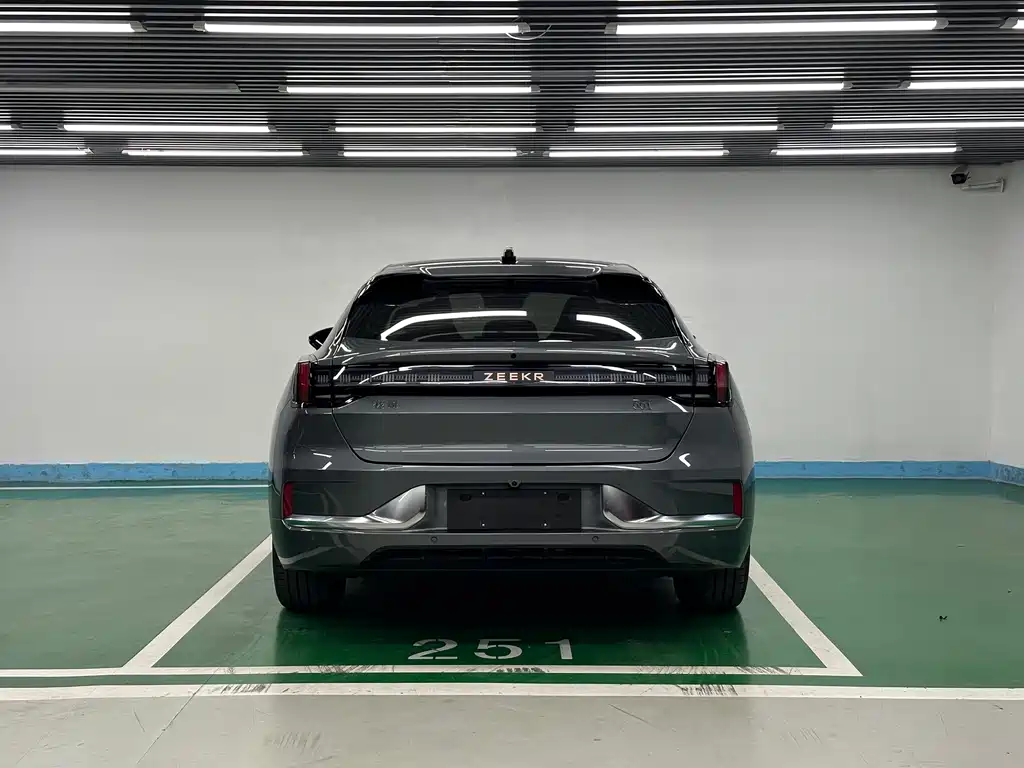 ZEEKR EXTREME KRYPTON 001