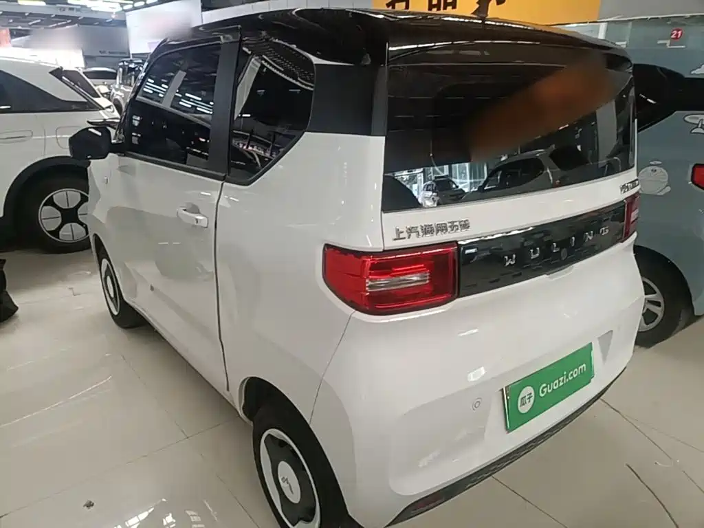 Wuling MINIEV — миниатюра 5