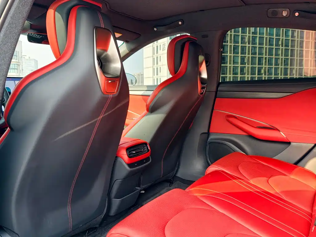 XIAOMI CAR XIAOMI SU7