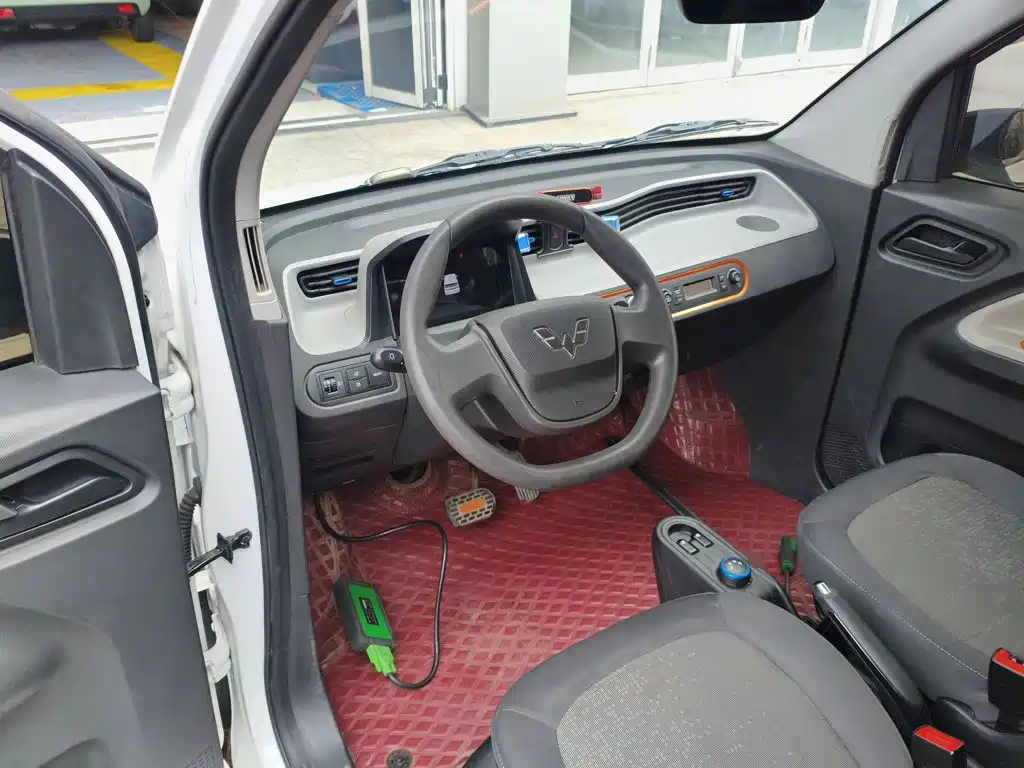Wuling MINIEV — миниатюра 11