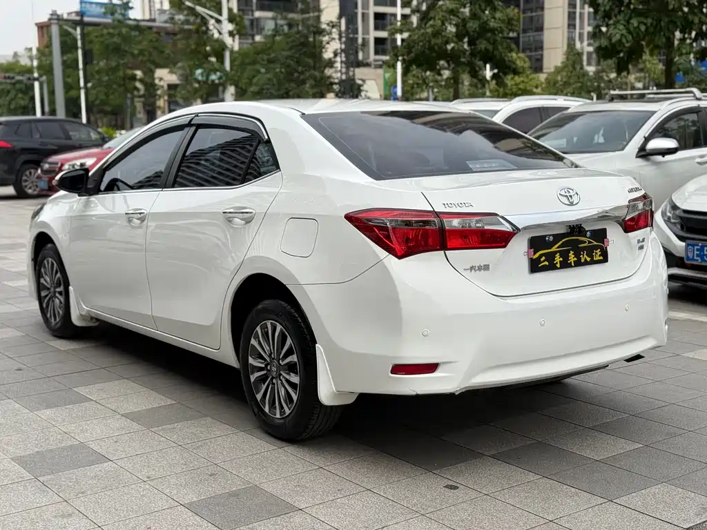 TOYOTA COROLLA