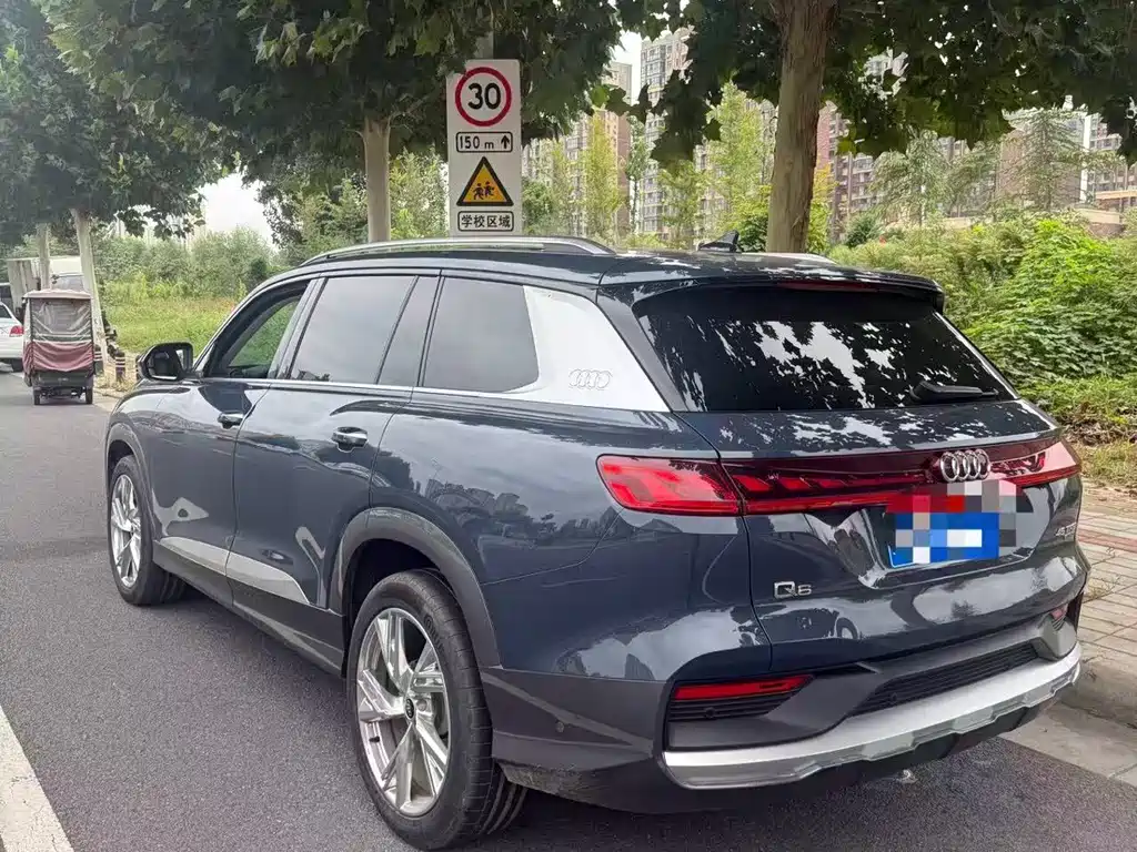 Audi Q6 — миниатюра 12