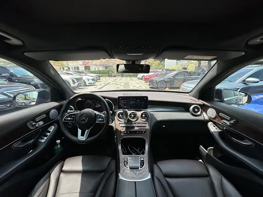Mercedes-Benz GLC — миниатюра 9
