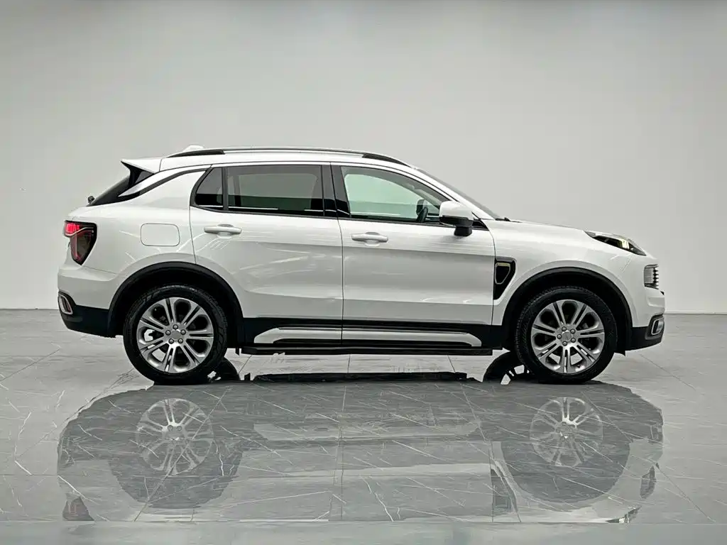 Lynk & Co 01 — миниатюра 7